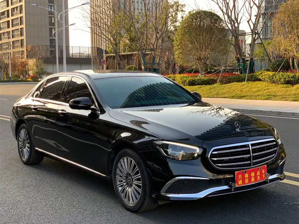 Mercedes-Benz E-Class 2023 E 300 L Fashion фото 3