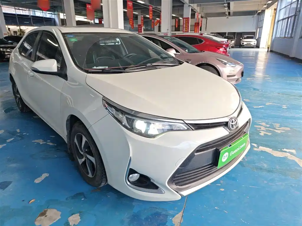 Toyota Levin 2017 Facelift 185T CVT Elite (China V) фото 4