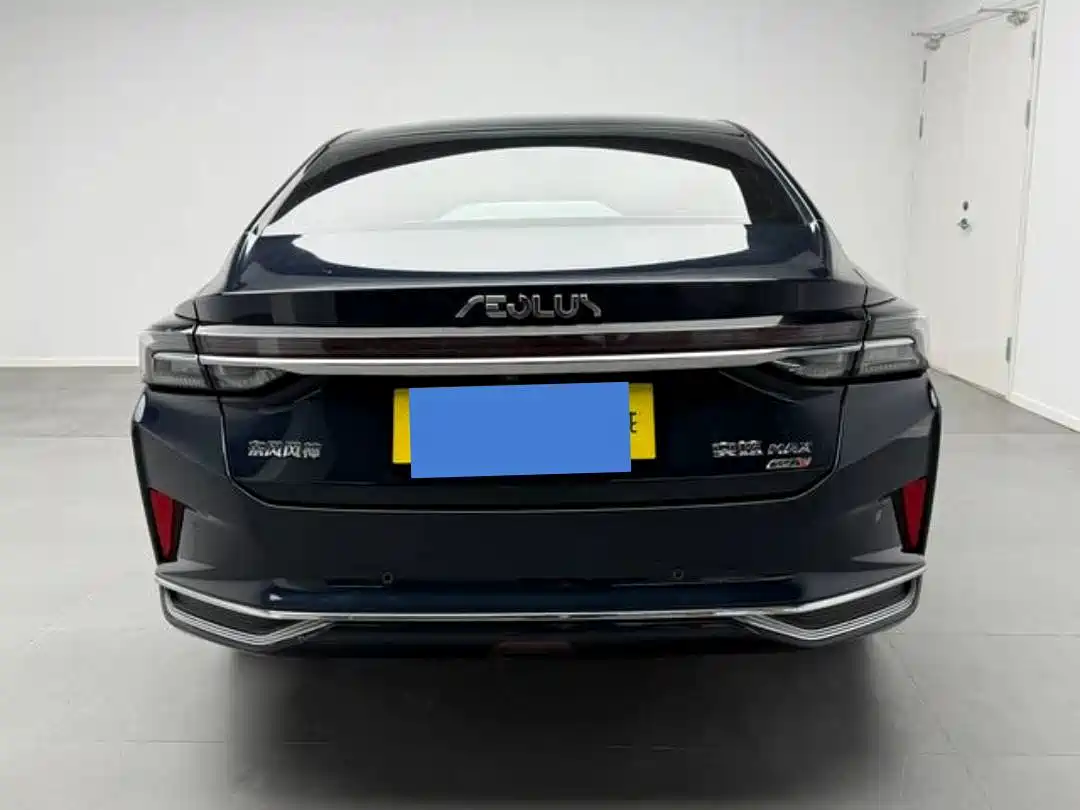 DONGFENG YI HYUN MAX