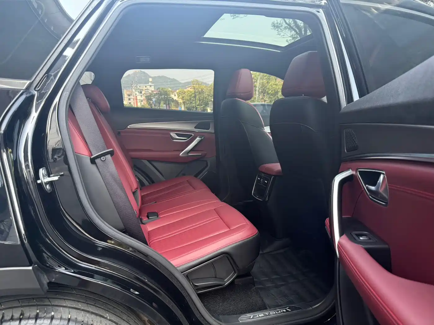 Jetour X70 PLUS 2025 2025 Champion Edition 1.5T DCT Champion MAX 7-seater