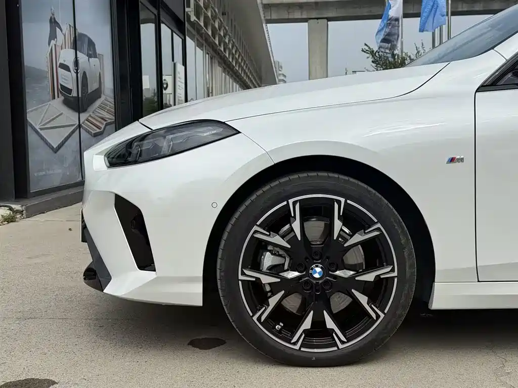 BMW 2 Series 2025 225L M Sport Moonlight Package фото 6