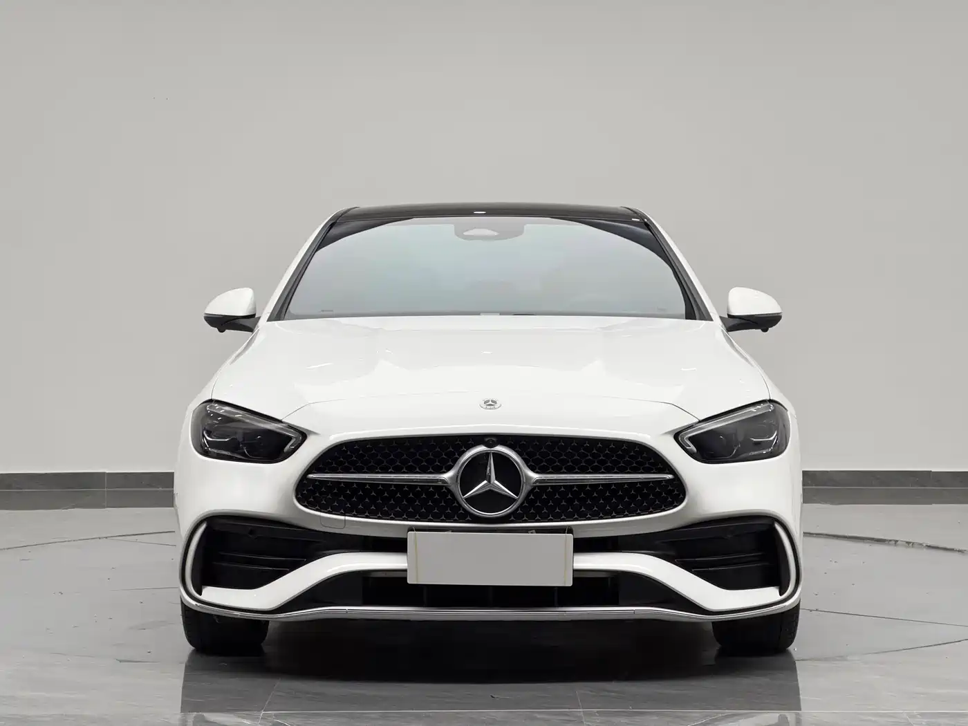 Photo 2 - Mercedes-Benz C-Class