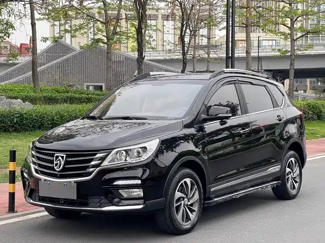 BAOJUN 560