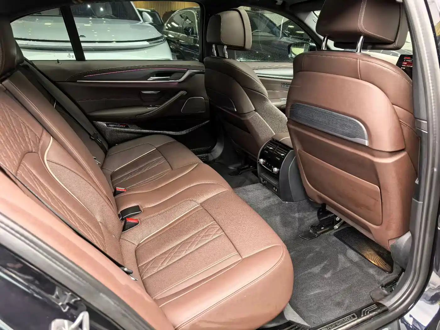 BMW 5 Series 2022 530Li Exclusive M Sport Package фото 7