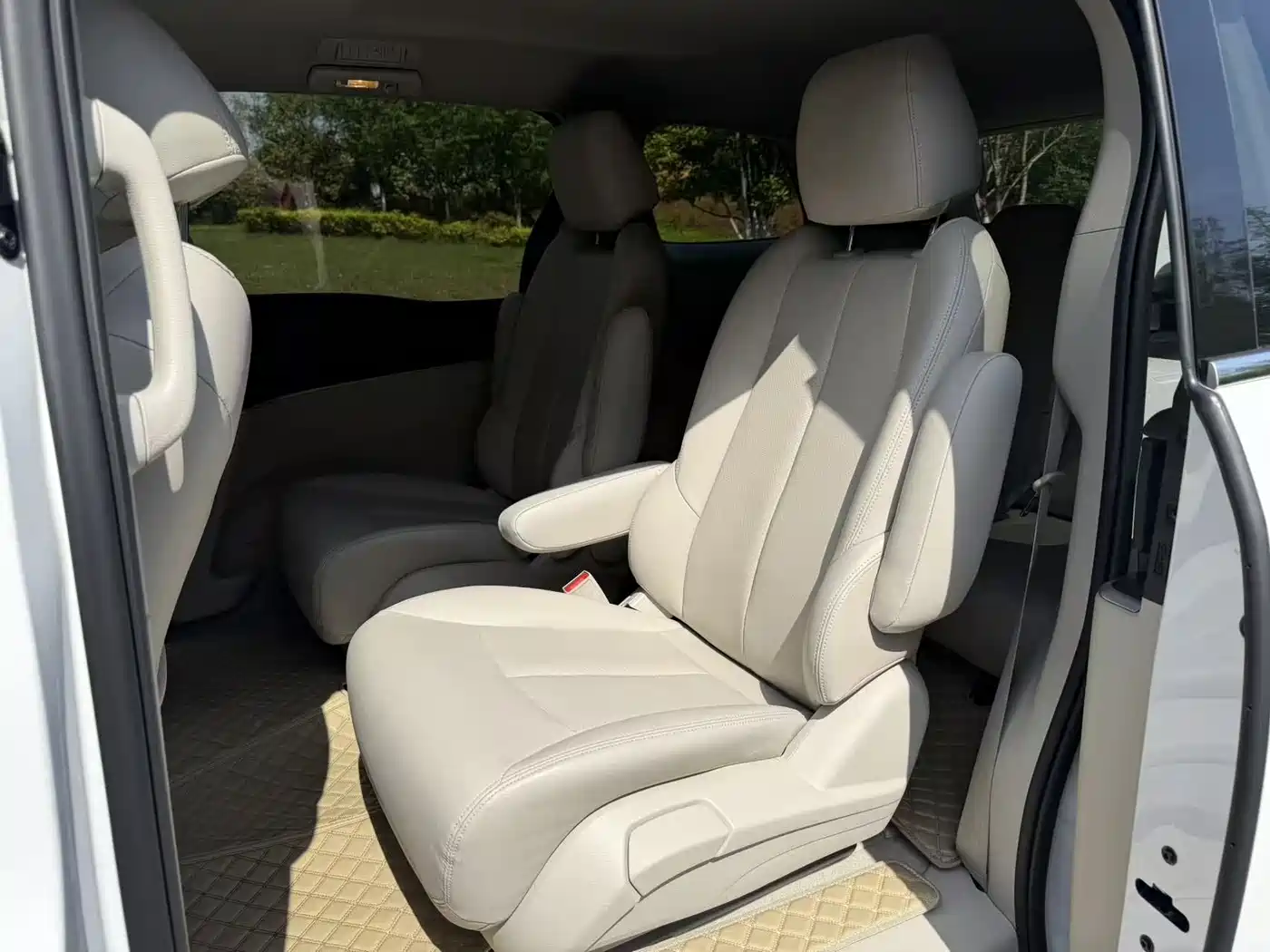 Buick GL8 2021 Land Business Class 652T Comfort фото 10