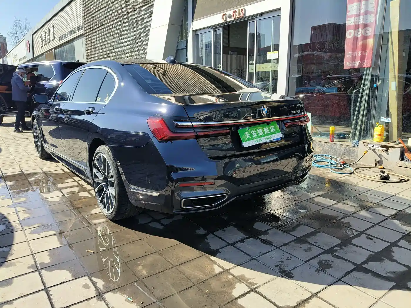 BMW 7 Series 2021 Model 740Li Leading M Sport Package фото 27
