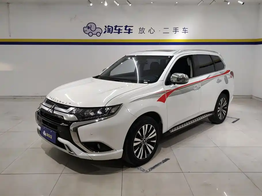 Mitsubishi Outlander 2021 2.4L 4WD Premium Edition 5-seater