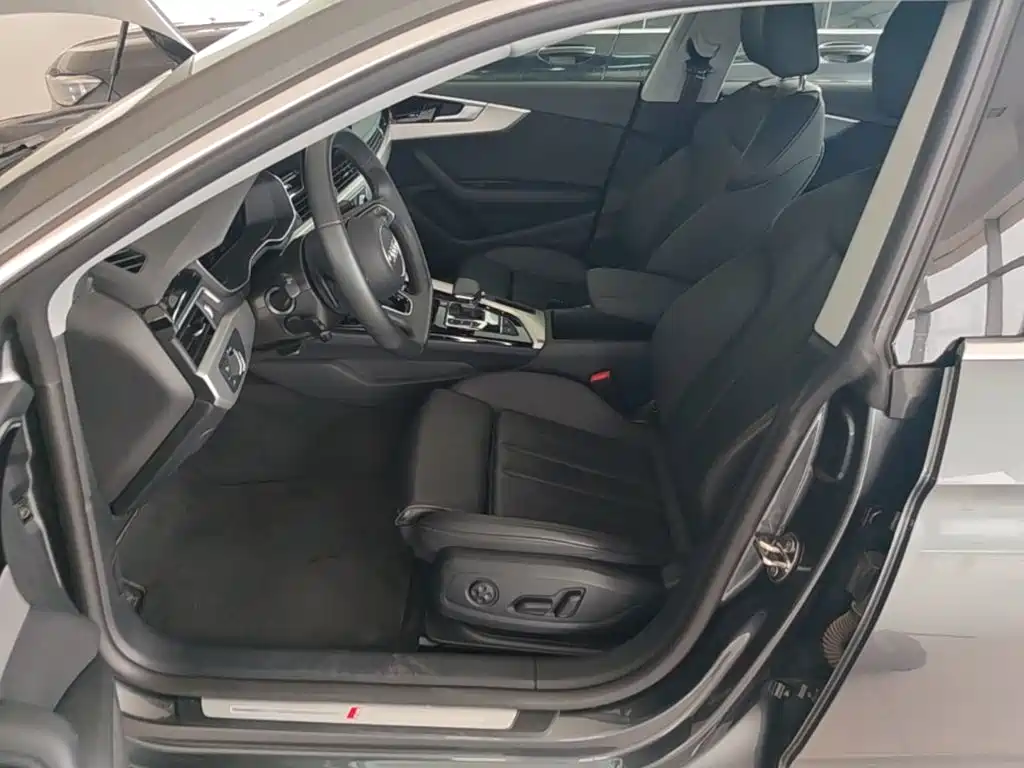 Audi A5 (Import) 2025 2024 Sportback 40 TFSI Fashion Dynamic