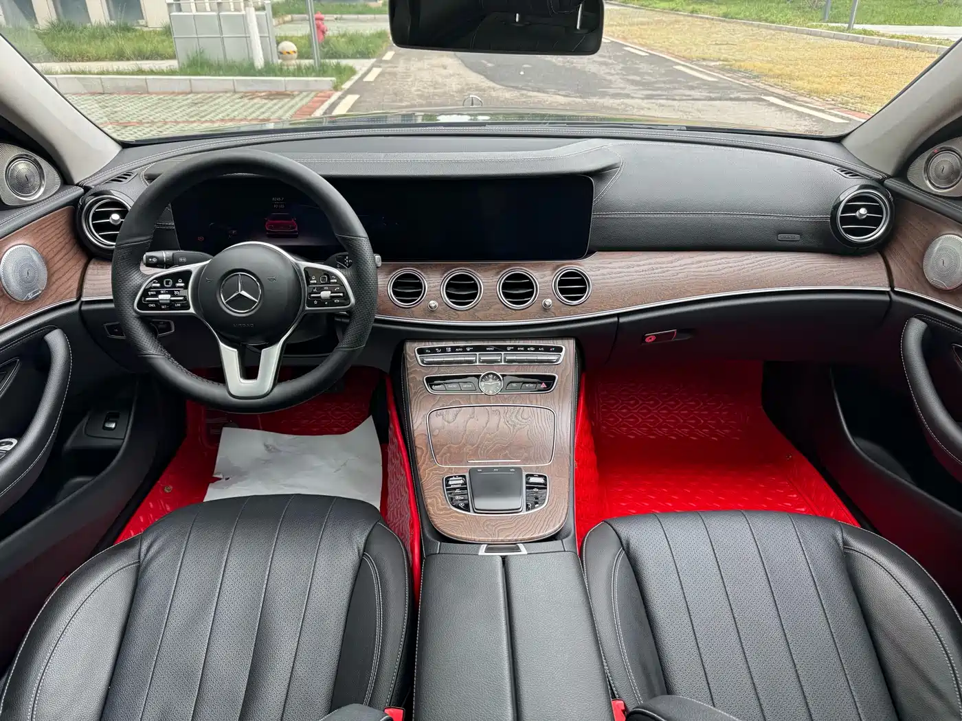 Mercedes-Benz E-Class 2019 E 300 L Fashion фото 15