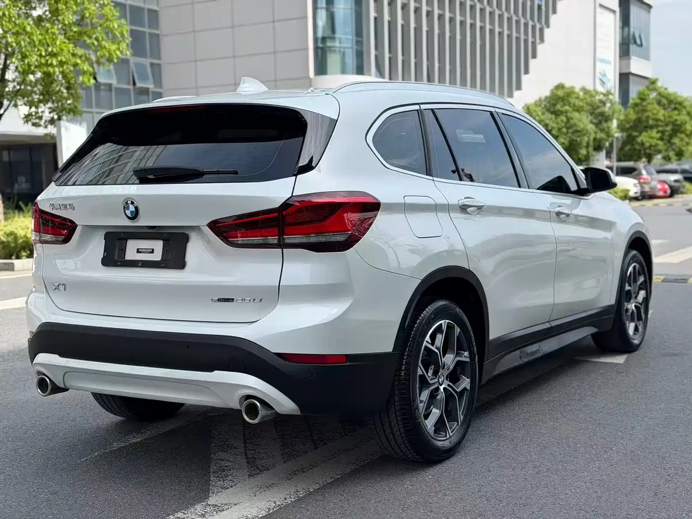 BMW X1 2021 Facelift sDrive25Li Leading фото 15