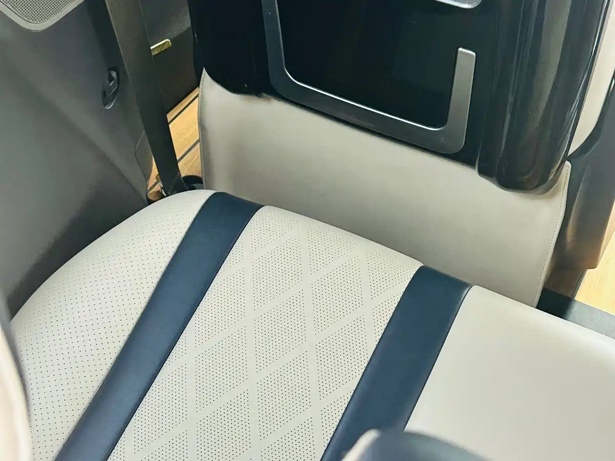 Toyota Sienna 2015 3.5L 2WD L фото 25