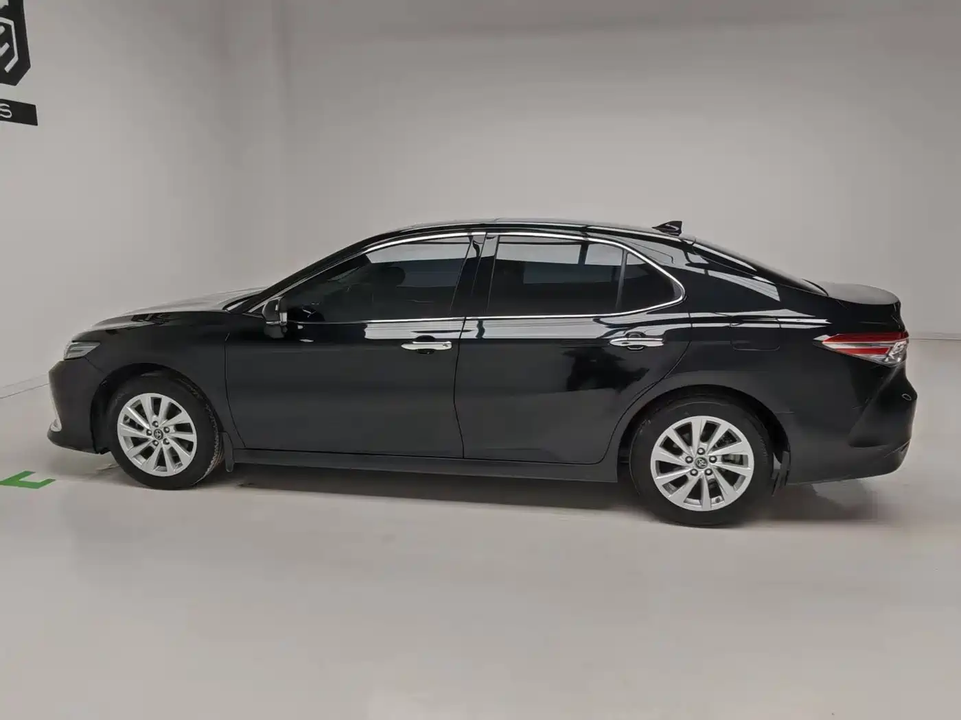 Toyota Camry 2021 2.0G Luxury Edition фото 9