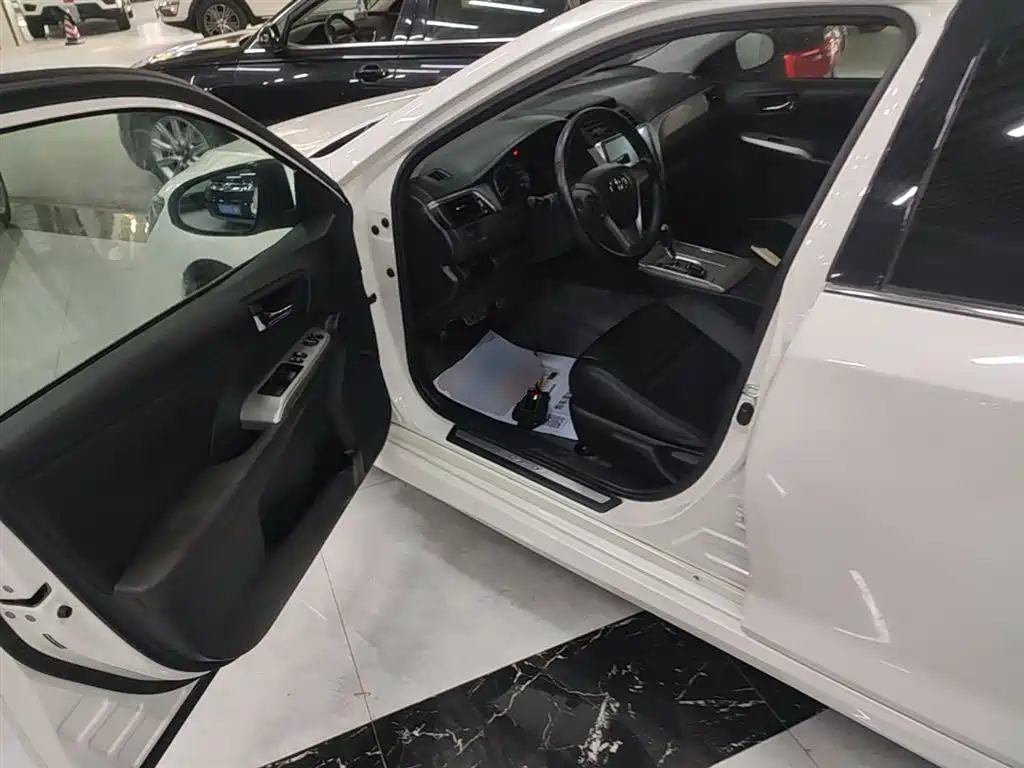 Toyota Camry 2012 Junrui 2.0S Dynamic Edition фото 16