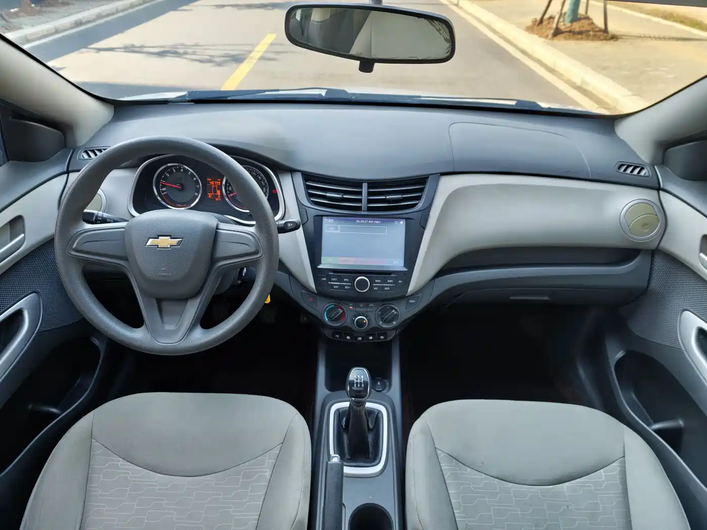 Chevrolet Sail 2015 Sail 3 1.5L Manual Ideal Sunroof Edition фото 7
