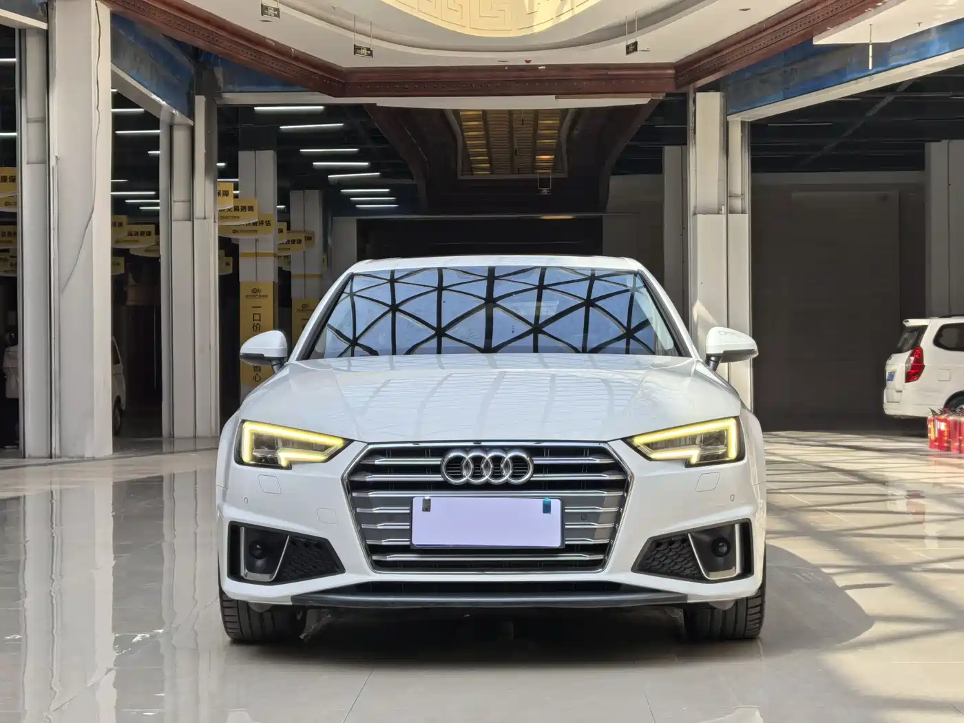 Audi A4L 2019 40 TFSI Fashion (China VI) фото 2