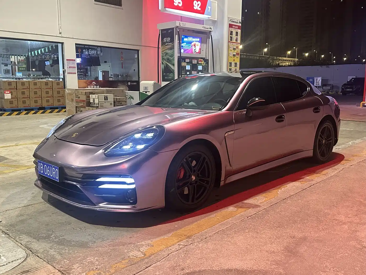Фото 1 - Porsche Panamera