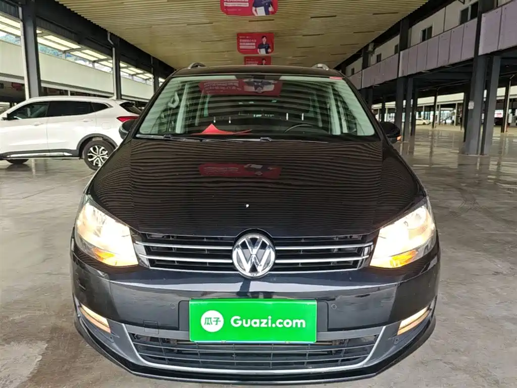 Volkswagen Sharan 2017 380TSI Comfort 6-Seater фото 3
