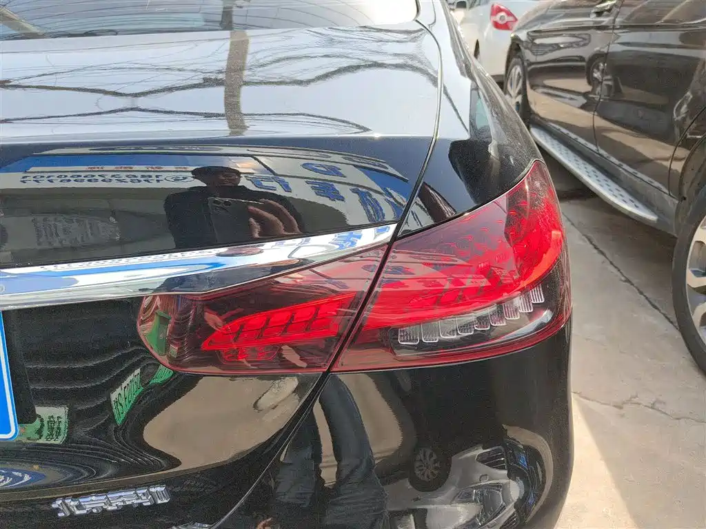 Mercedes-Benz E-Class 2022 E 260 L Sport фото 24