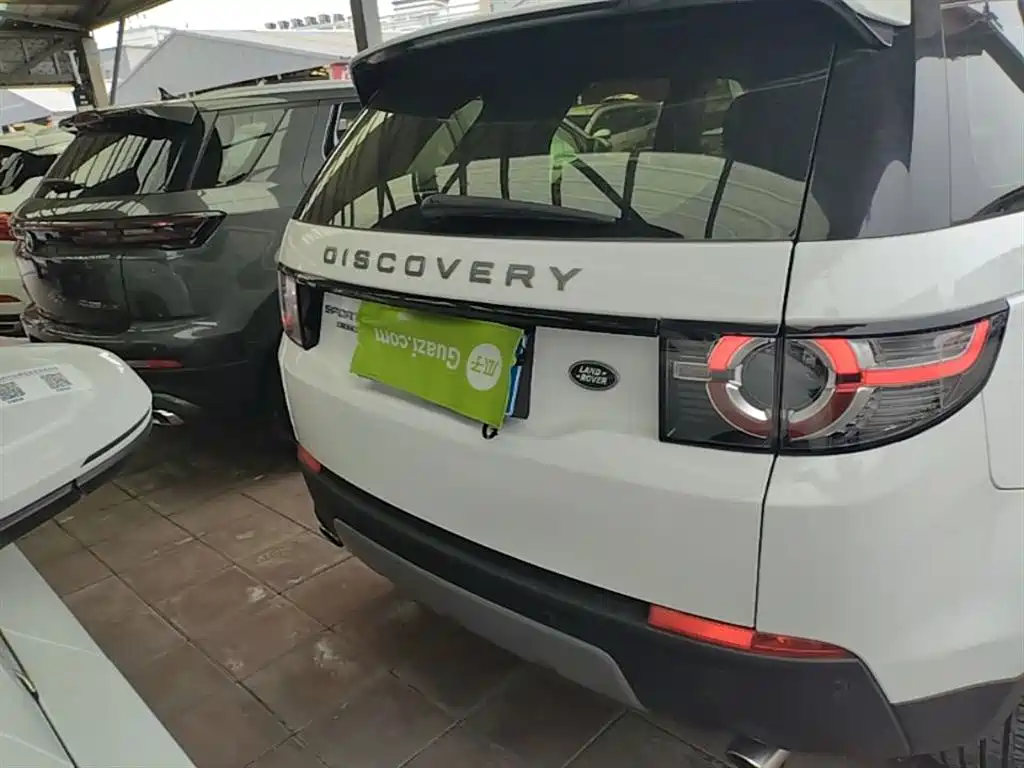 Land Rover Discovery Sport 2016 2.0T SE фото 6