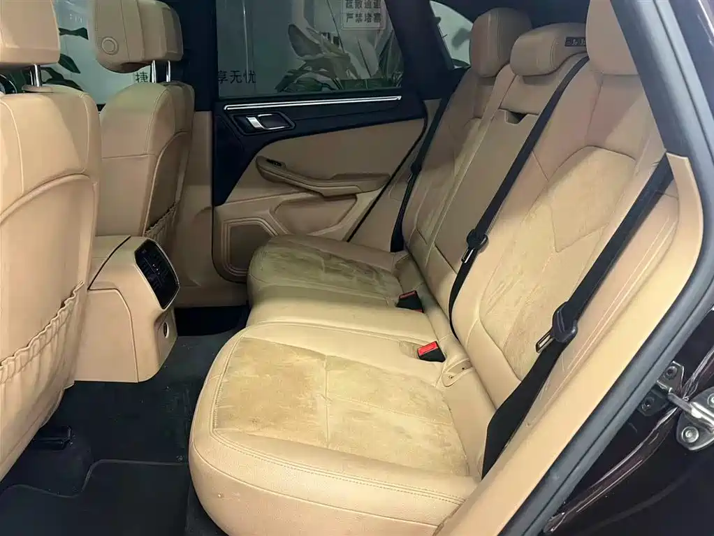 Porsche Macan 2020 Macan 2.0T фото 15