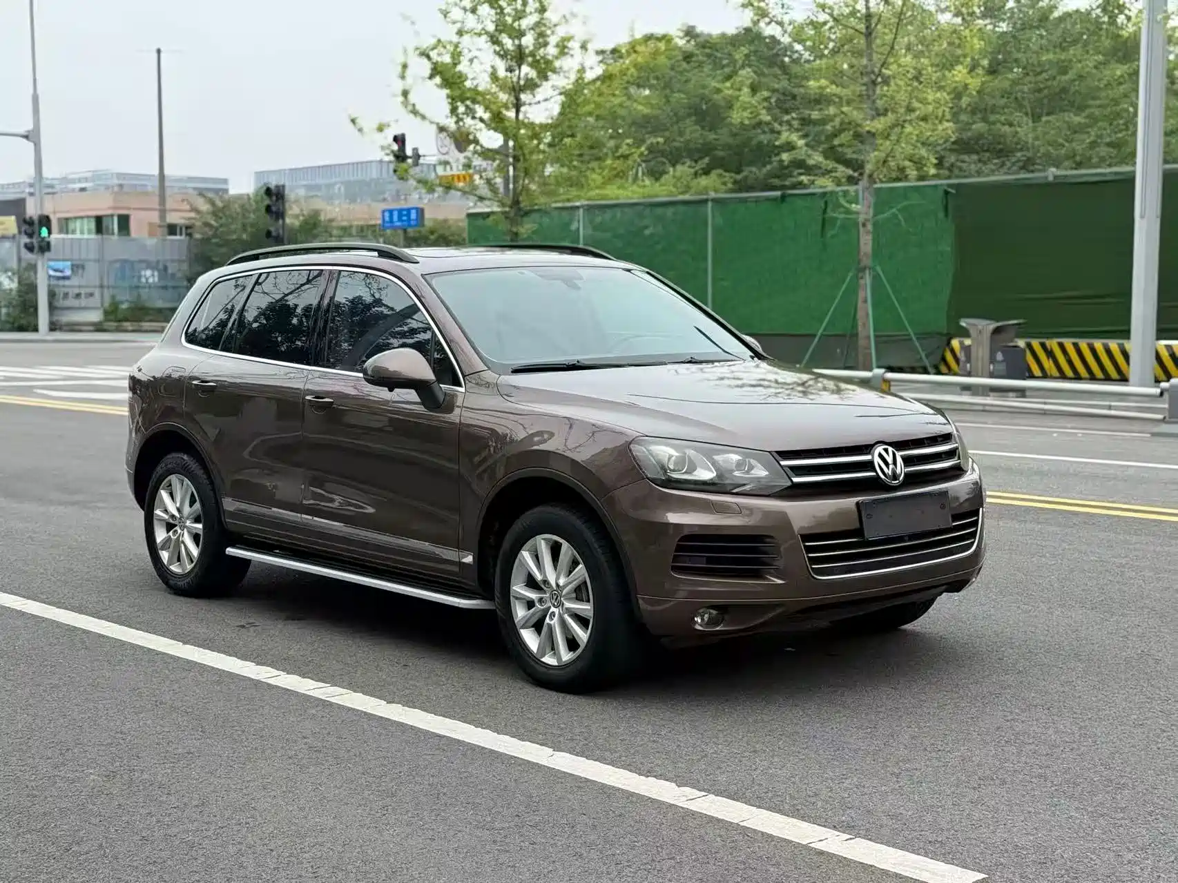 Фото 3 - Volkswagen Touareg
