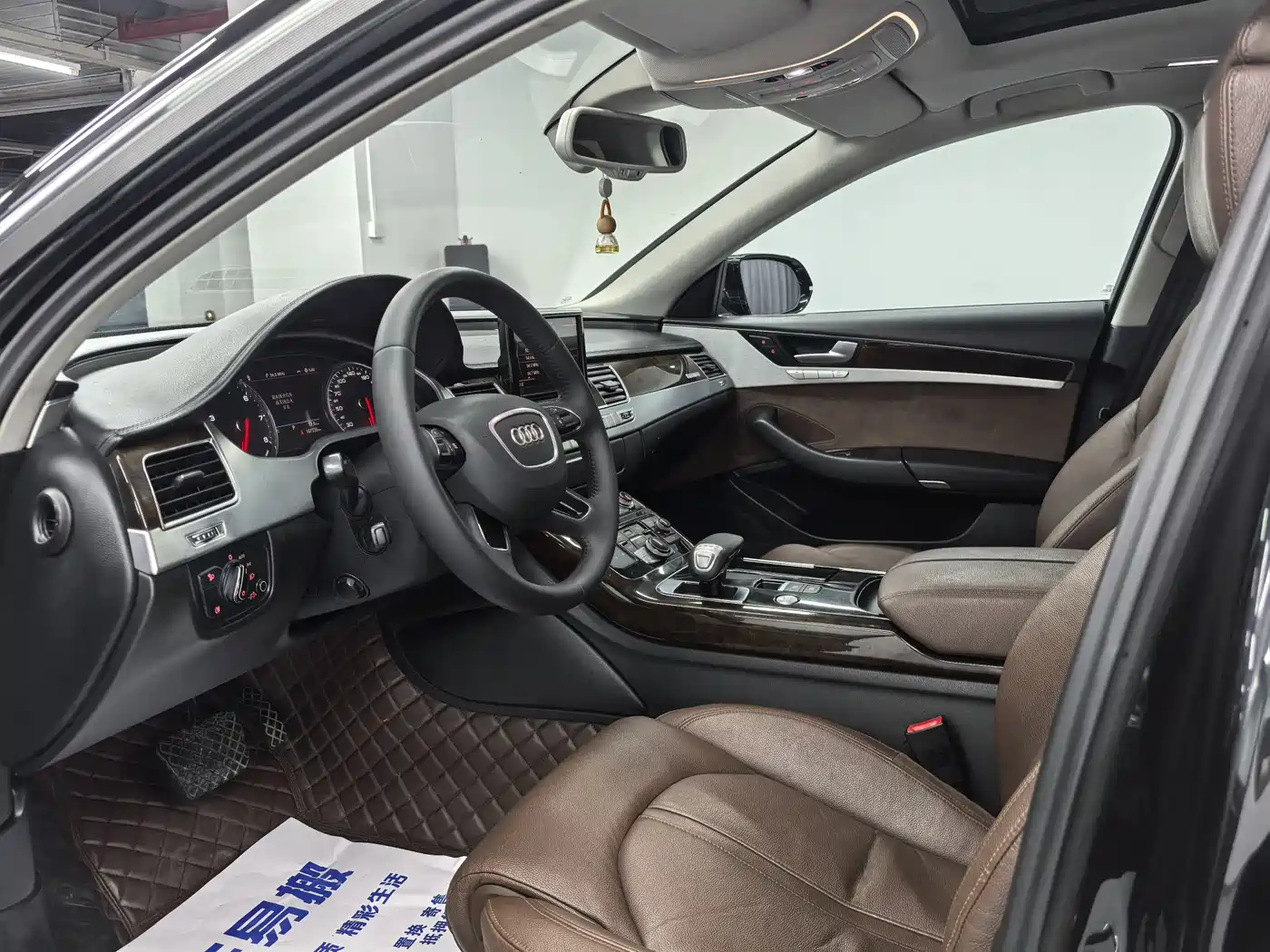 Audi A8 2014 A8L 45 TFSI quattro Comfort фото 4