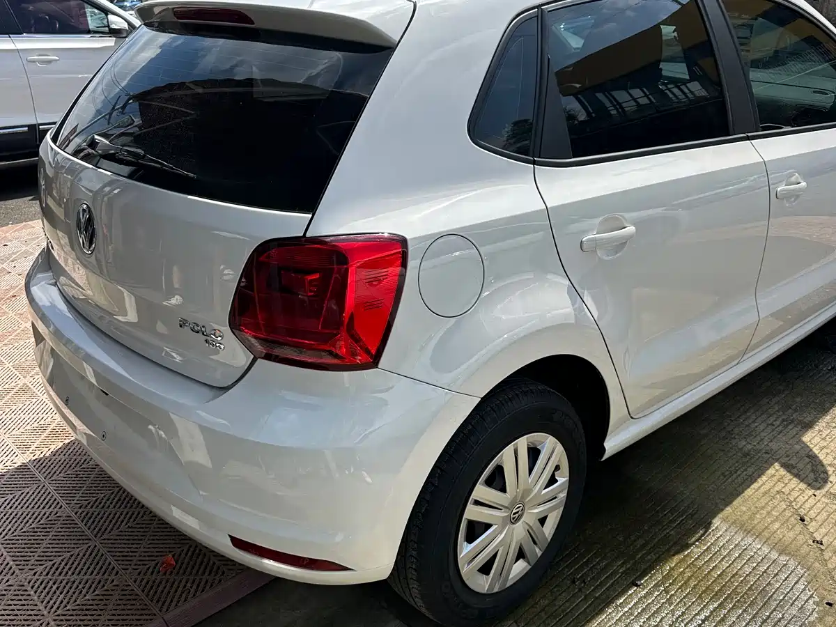 Volkswagen Polo 2018 1.5L Auto Safe Drive фото 7