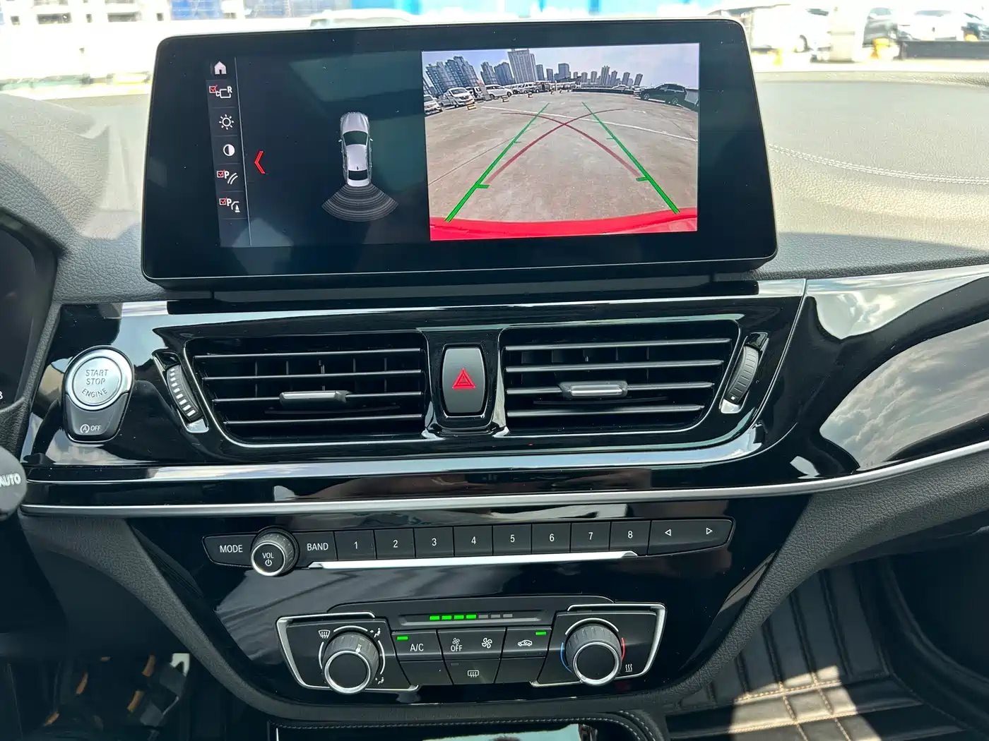 BMW 1 Series 2023 125i M Sport Shadow Edition фото 18