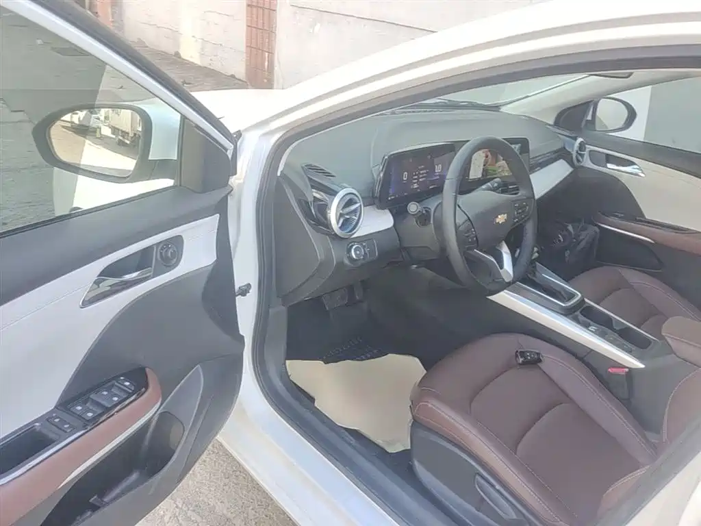 Chevrolet Monza 2023 1.5L Dual-Clutch Enjoyment Edition фото 16