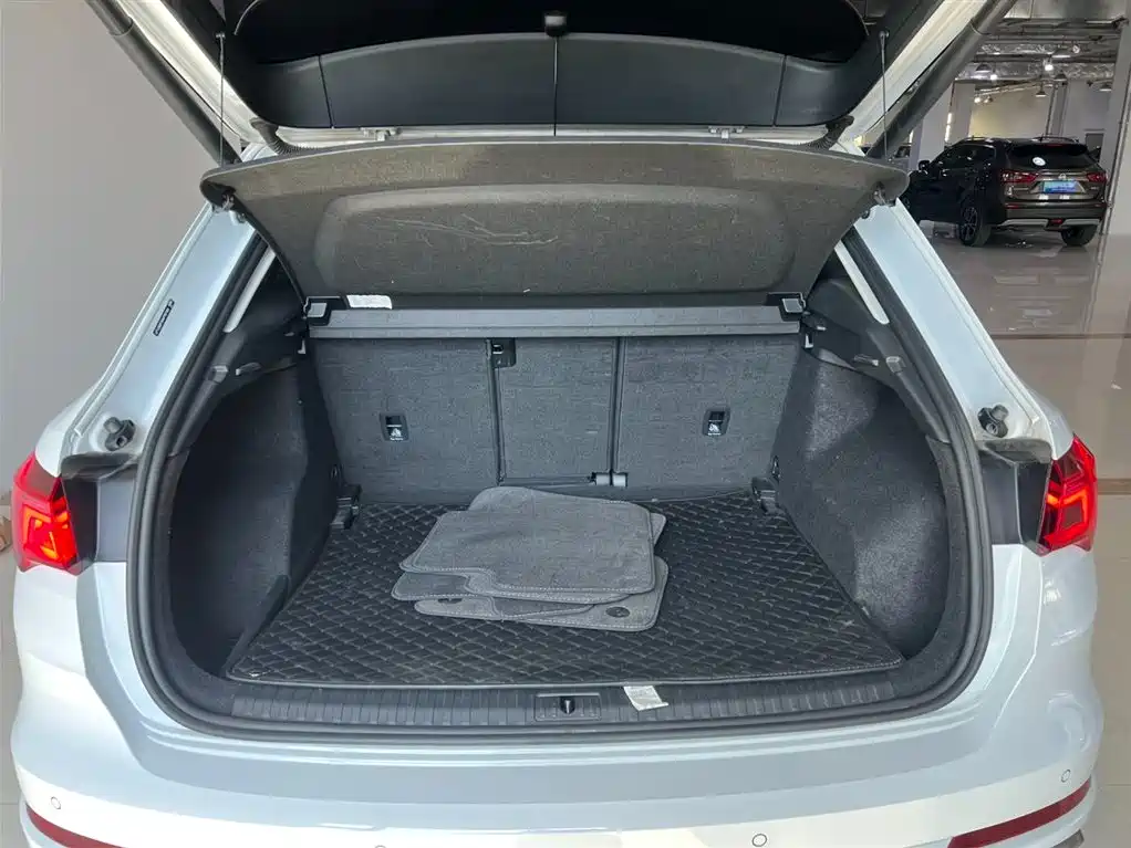 Audi Q3 2023 35 TFSI Fashion Dynamic (1.4T) фото 20