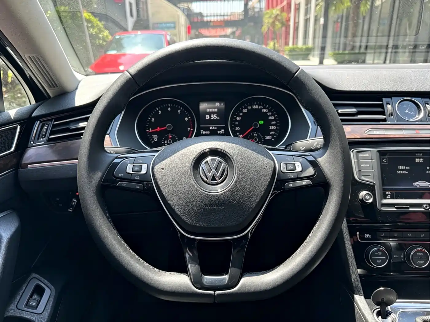 Volkswagen Magotan 2017 380TSI DSG Luxury фото 11