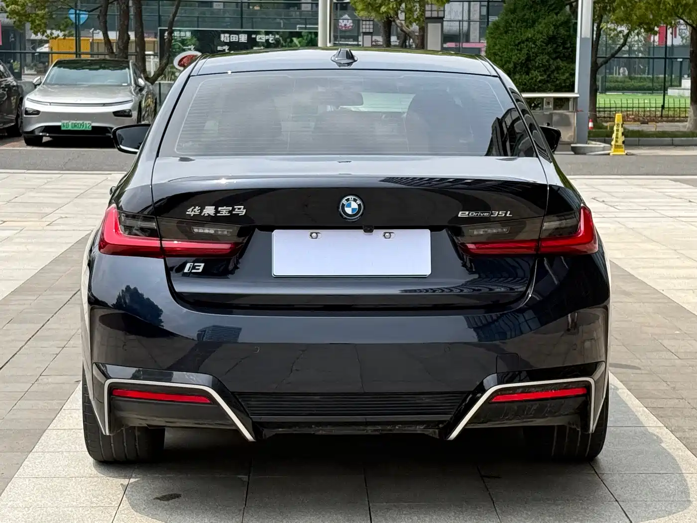 BMW i3 2022 eDrive 35 L фото 4