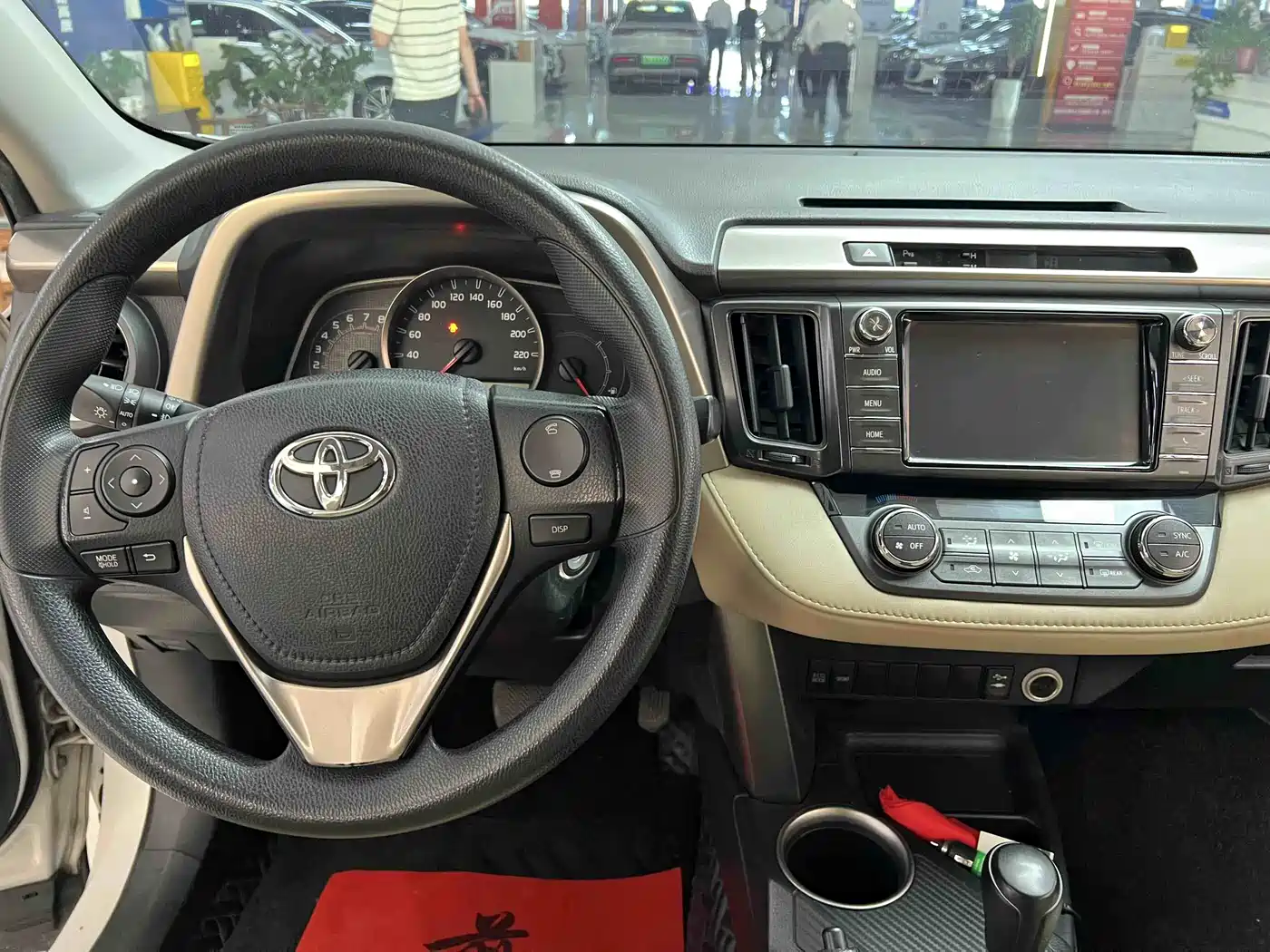 Toyota RAV4 Rongfang 2015 2.0L CVT 2WD Trend Edition фото 10