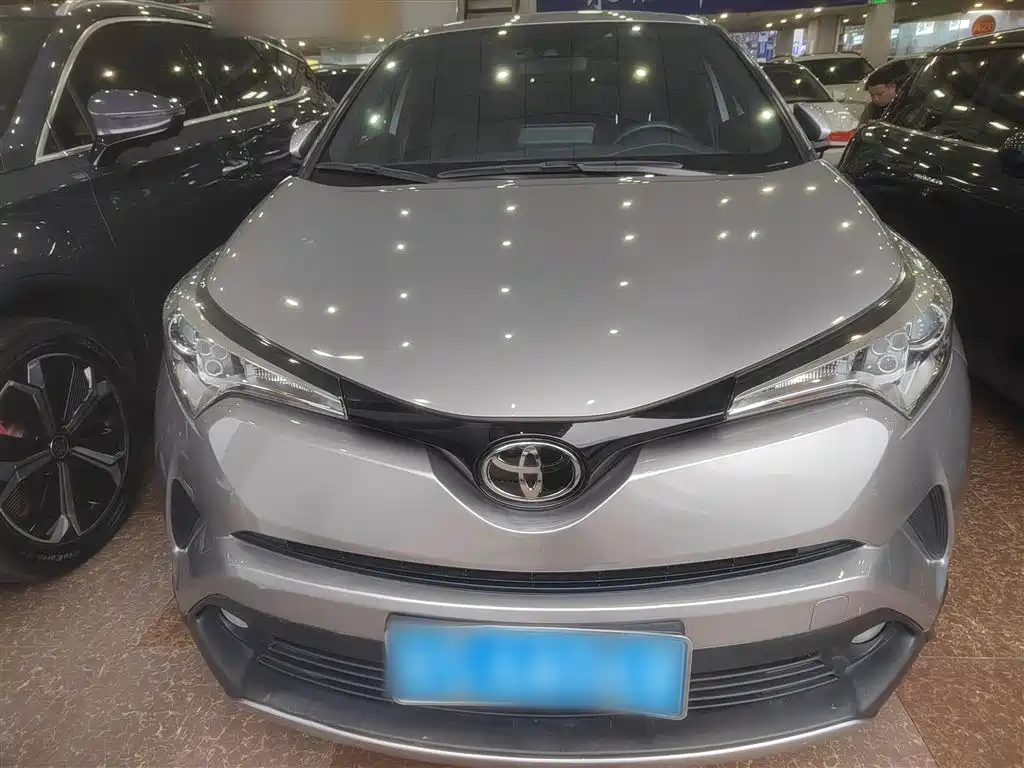 Toyota IZOA 2018 2.0L Speed Edition China VI фото 4