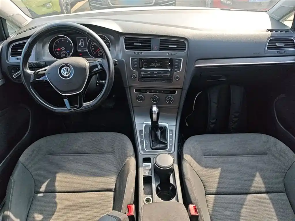 Volkswagen Golf 2015 1.4TSI Automatic Comfort фото 10