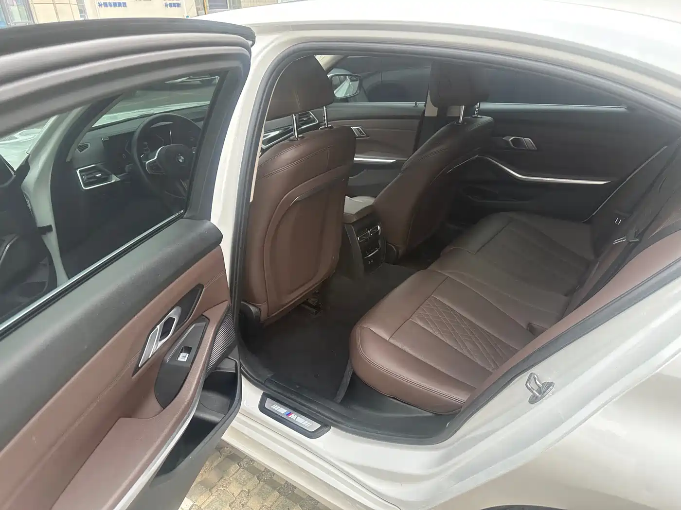 BMW 3 Series 2023 320Li M Sport Package фото 8