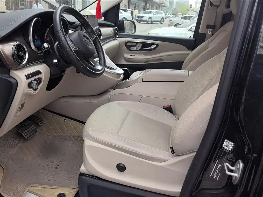 MERCEDES-BENZ V CLASS