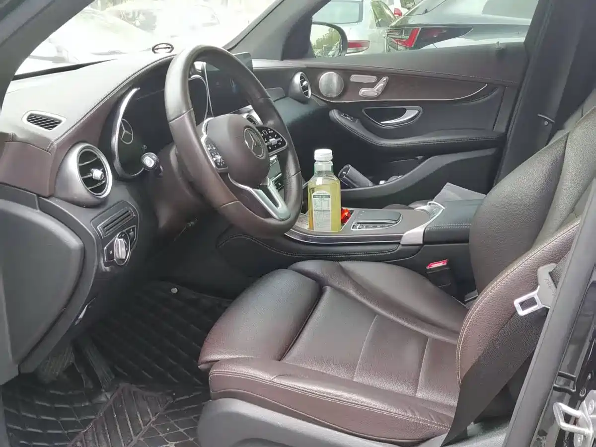 Mercedes-Benz GLC 2020 GLC 260 L 4MATIC Luxury фото 4