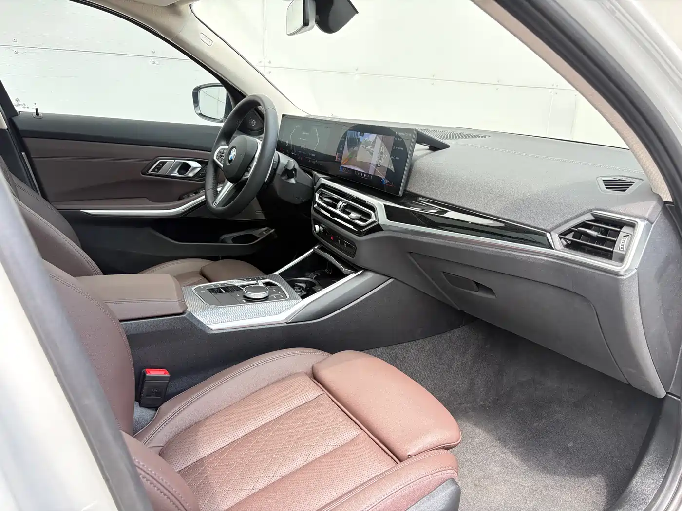 BMW 3 Series 2024 325Li M Sport Shadowline Package фото 13