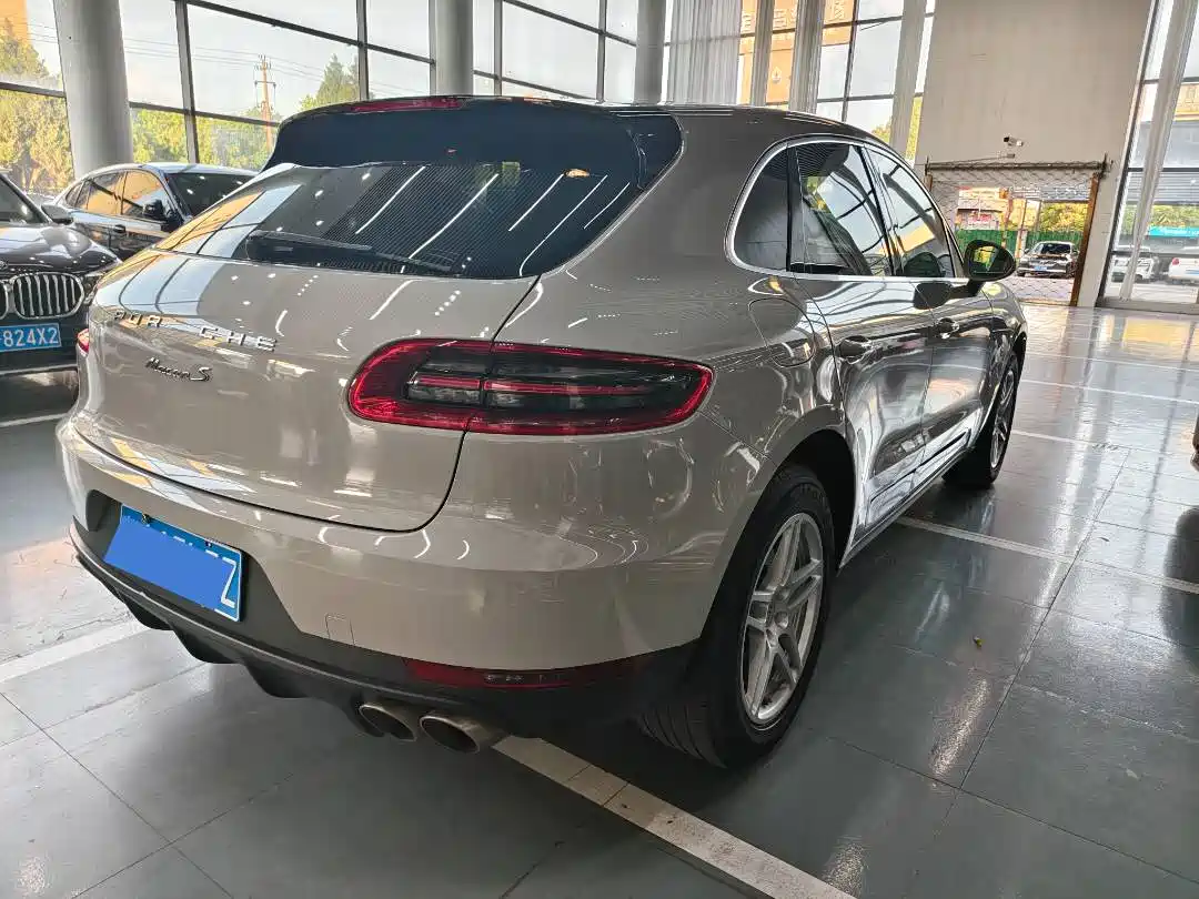 Porsche Macan 2017 Macan S 3.0T фото 17