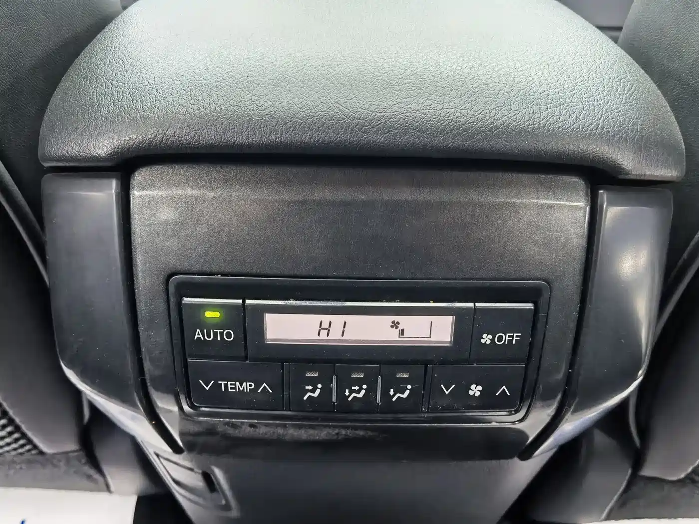 Toyota Prado 2016 2.7L Auto Luxury Edition фото 18
