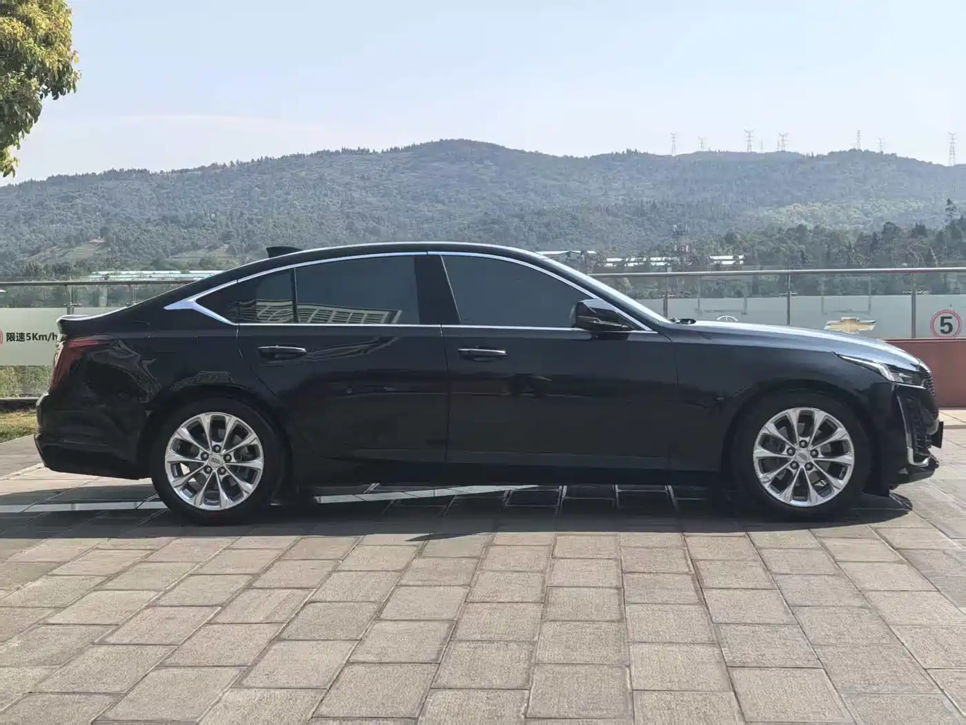 CADILLAC CT5