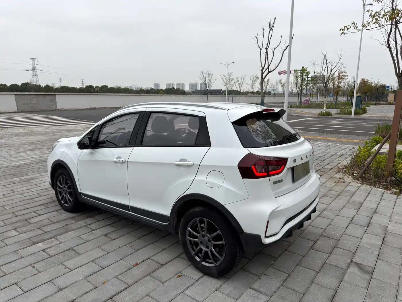 GEELY AUTOMOBILE VISION X3