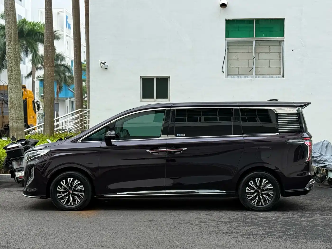 Hongqi HONGQI HQ9 PHEV