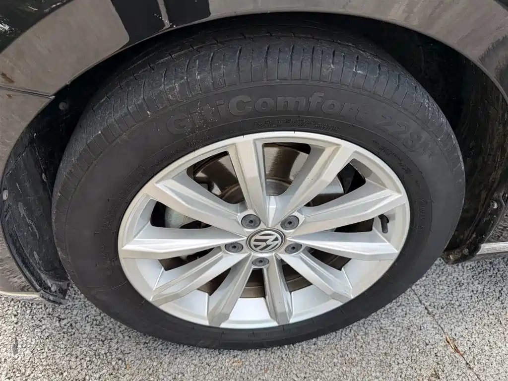 Volkswagen Magotan 2018 330TSI DSG Leading фото 31