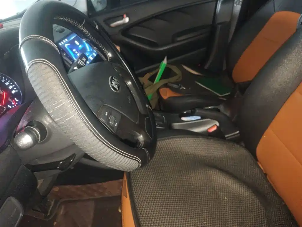 Kia K3 2013 1.6L Automatic GLS фото 12