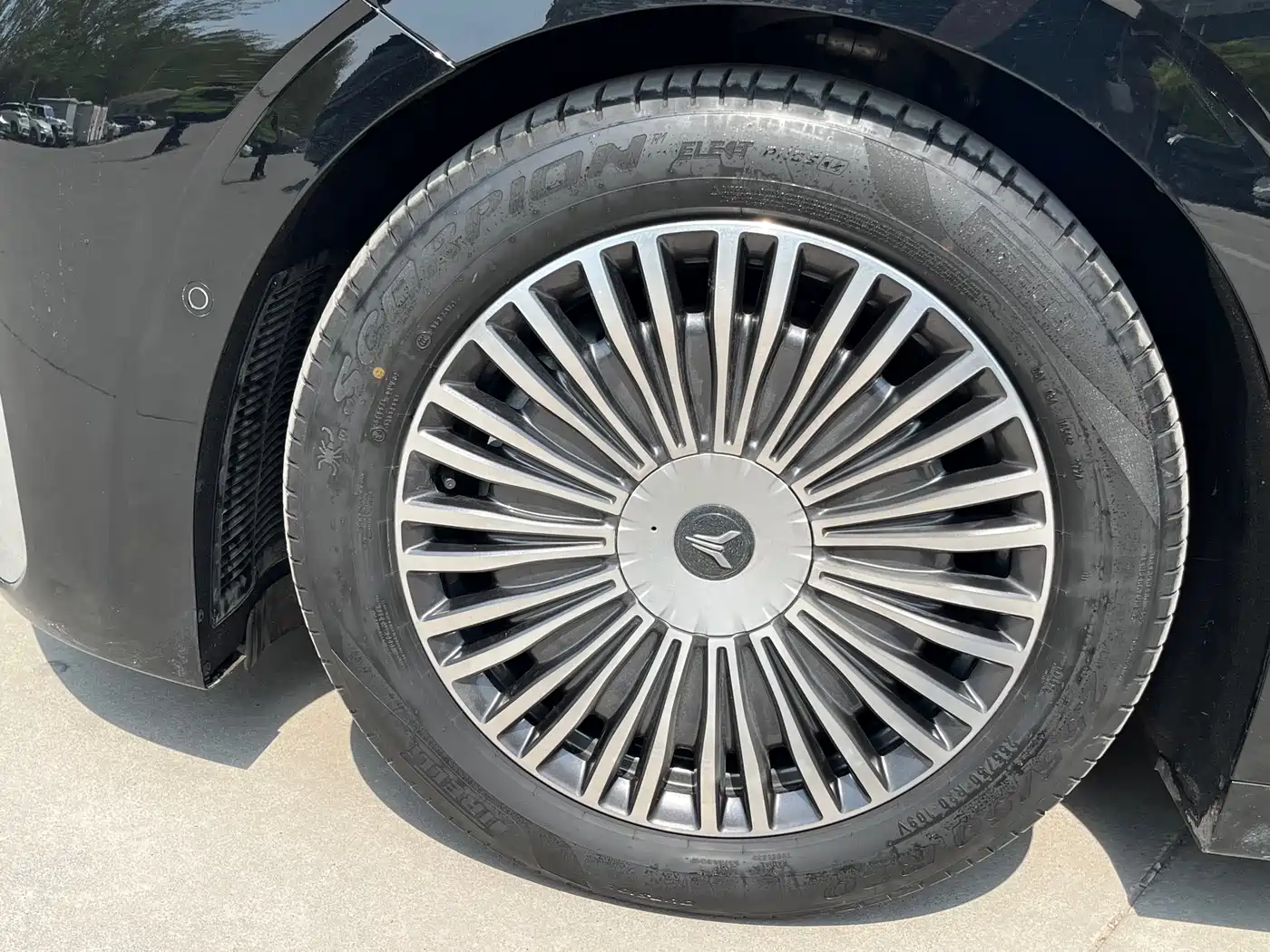 Voyah Auto Voyah Dreamer 2025 PHEV AWD Flagship Kunpeng Edition фото 20