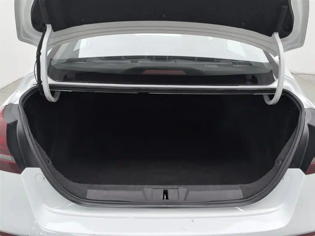 GEELY AUTOMOBILE EMGRAND