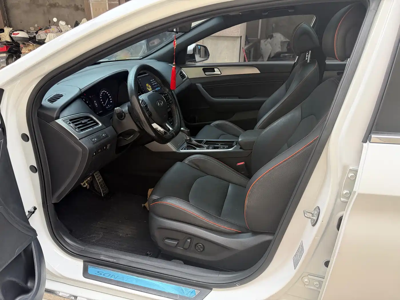 Hyundai Sonata 2015 1.6T GLX Leading фото 5