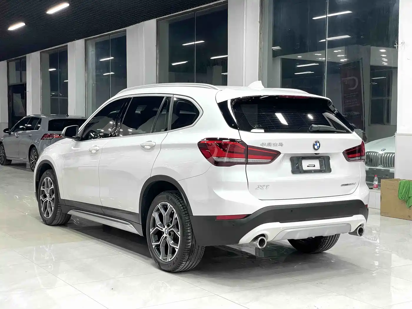 BMW X1 2022 sDrive20Li Premium фото 4